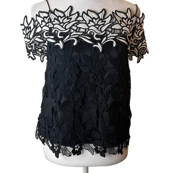 Topshop Black & White Floral Lace Cold Shoulder / Spaghetti straps Top Size 2 - Picture 2 of 14